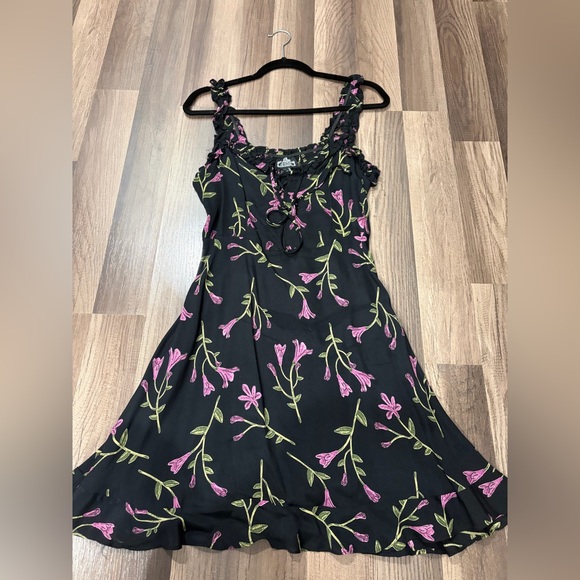 Angie Dresses & Skirts - Angie brand mini dress